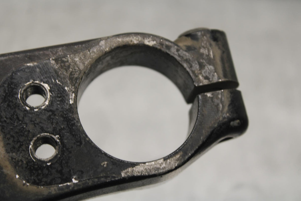 84-86 KAWASAKI GPZ900 FORKS UPPER TRIPLE TREE CLAMP BB84