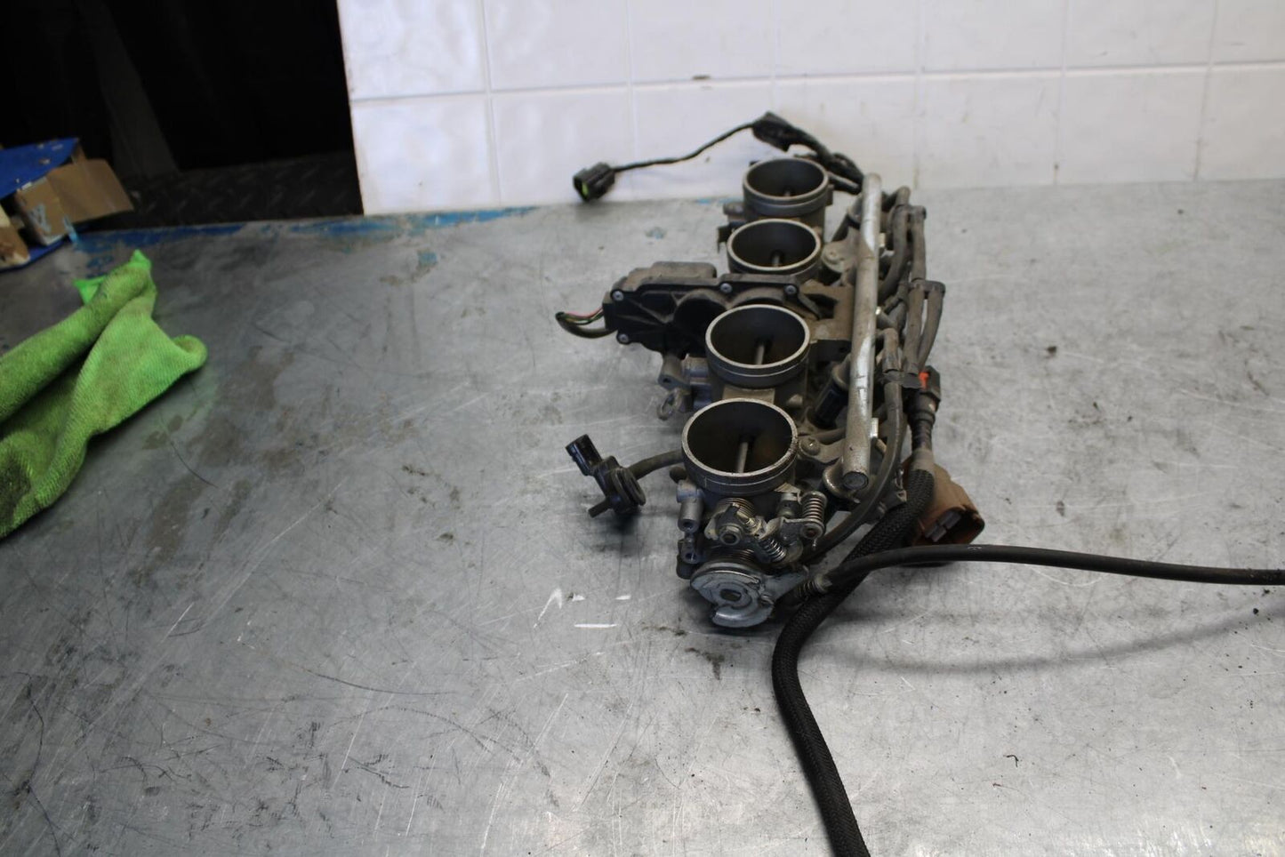 06-07 KAWASAKI NINJA ZX14R MAIN FUEL INJECTORS / THROTTLE BODIES bb433