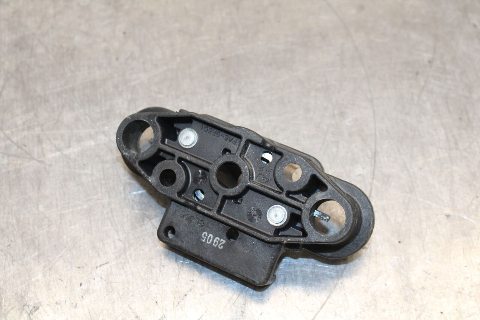 12-13 KAWASAKI Z1000 REAR PASSENGER SEAT LATCH LOCK ASSEMBLY BB743