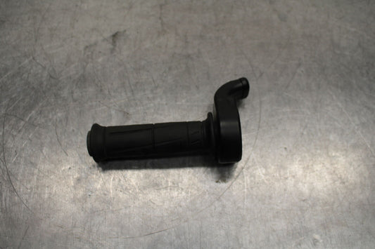 13-17 KAWASAKI NINJA ZX6R ZX636E THROTTLE CABLE LINE HOUSING GUIDE BB735