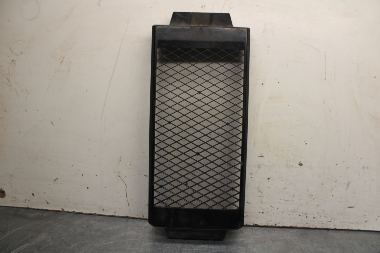 05-06 SUZUKI BOULEVARD M50 RADIATOR GRILLE GRILL SHIELD GUARD 17760-41F00 BB671