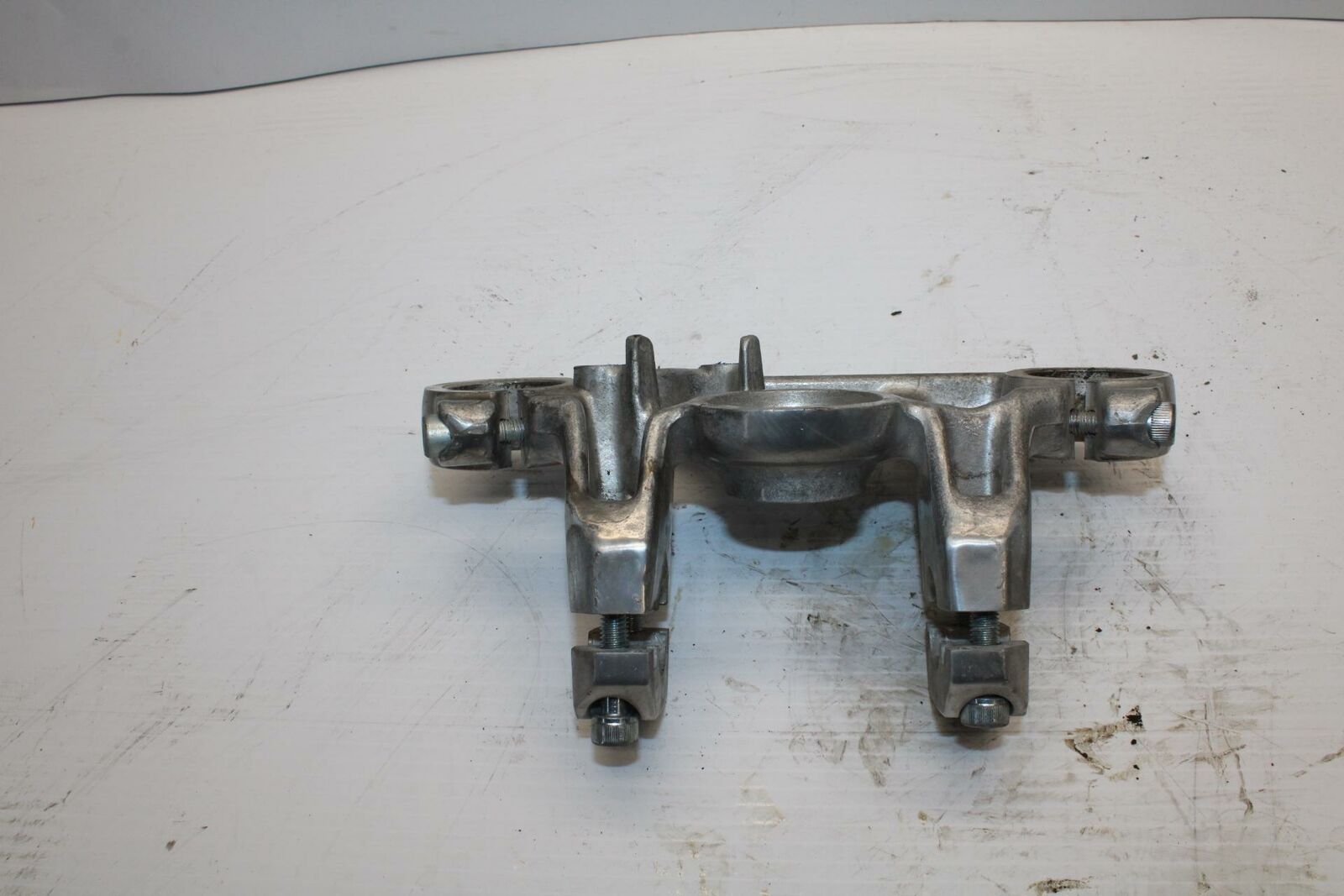 84-85 HONDA V30 MAGNA FORKS UPPER TRIPLE TREE CLAMP BB251
