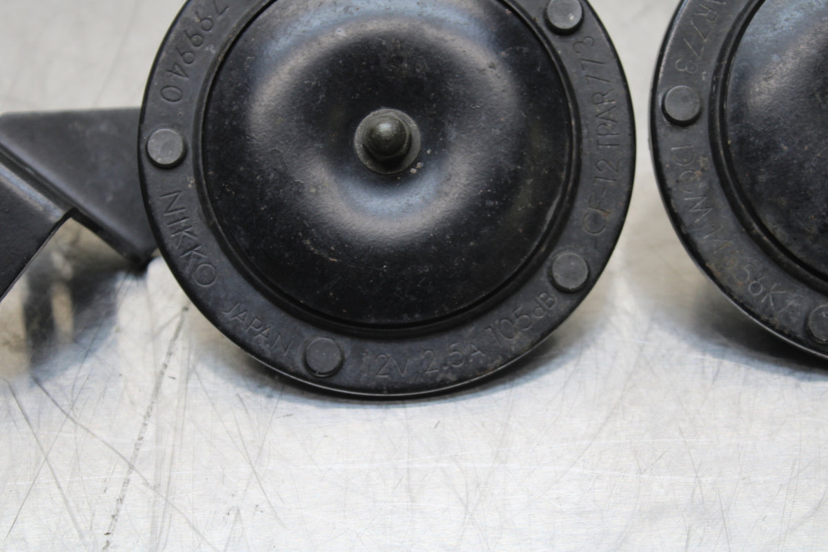 86 SUZUKI GS750ES HORN SIGNAL SET BB140