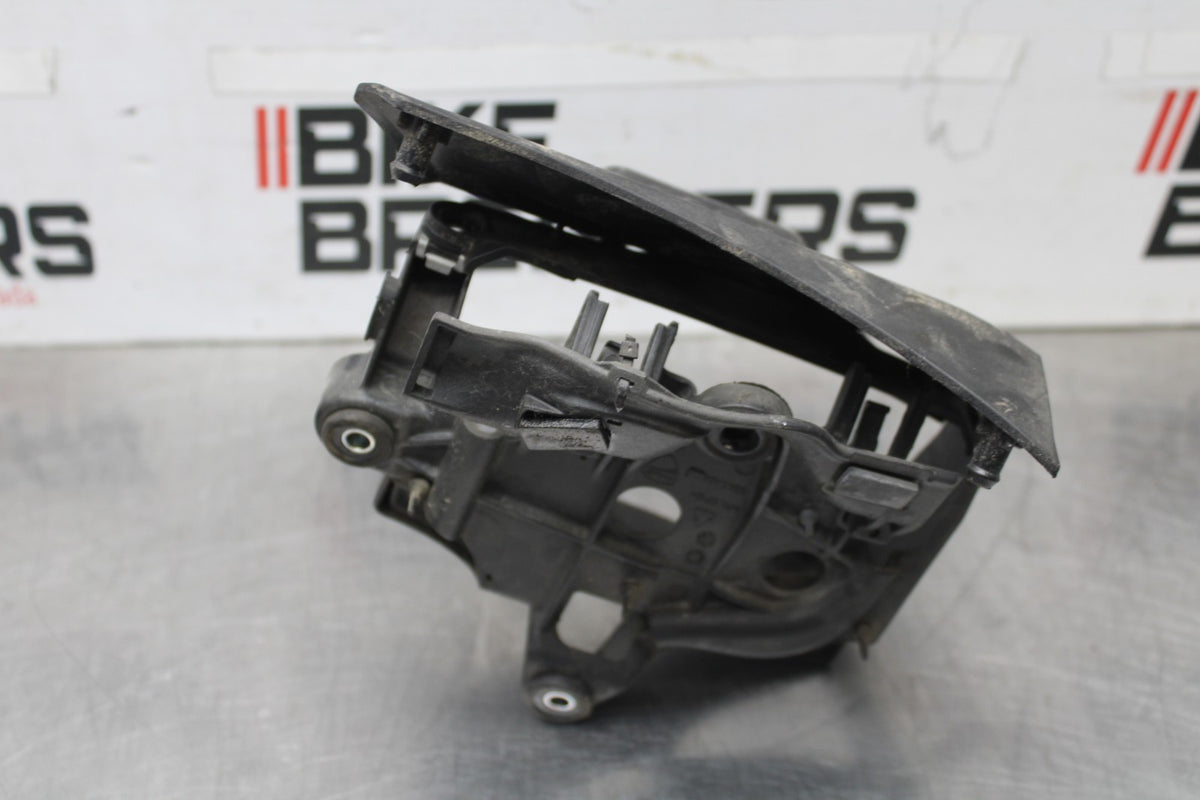 16 DUCATI 959 PANIGALE REAR BACK TAIL UNDERTAIL BATTERY TRAY PLASTIC BB912