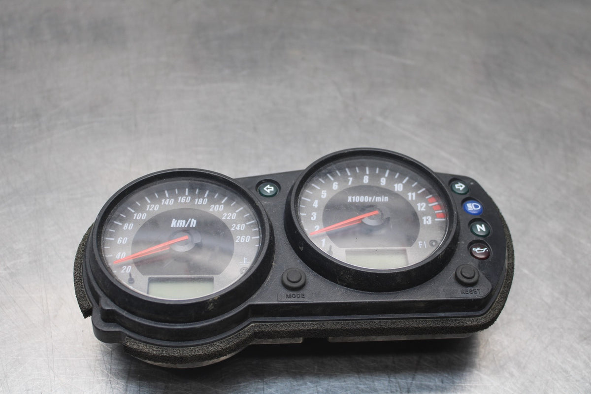 06 KAWASAKI Z750 SPEEDO TACH GAUGES DISPLAY CLUSTER SPEEDOMETER TACHOMETER BB837