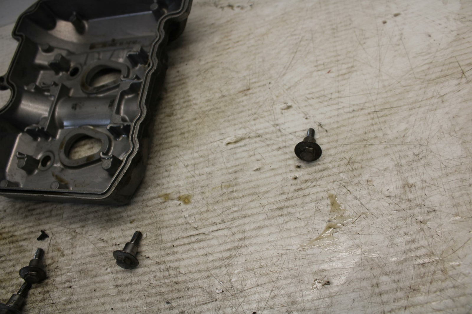 90-07 KAWASAKI ZZR 250 ENGINE TOP END CYLINDER HEAD COVER BB298