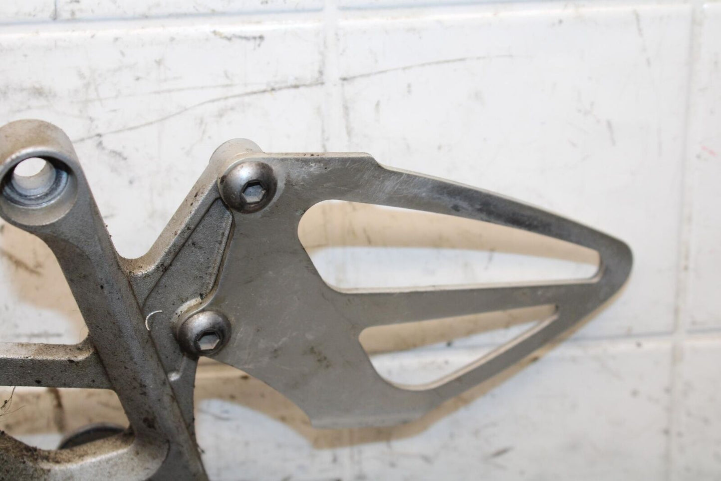 2006 Honda CBR600F4i LEFT REARSET REAR SET FOOT PEG W SHIFTER BB567