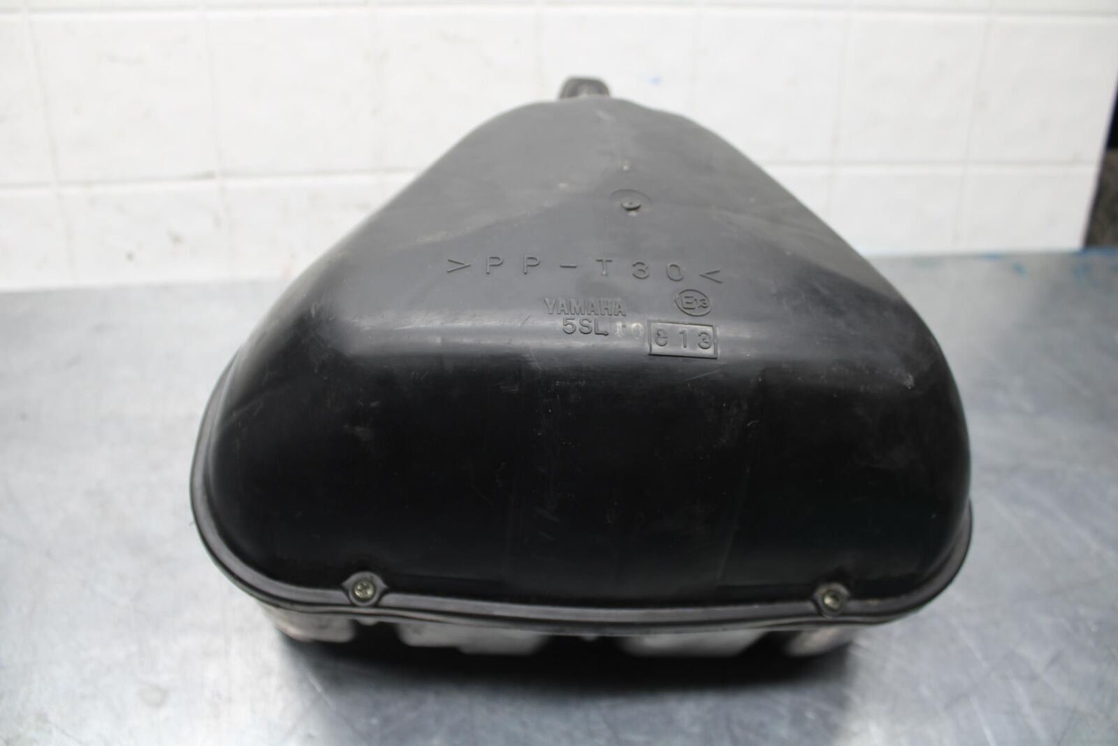 05 YAMAHA YZF R6S AIRBOX AIR INTAKE FILTER BOX BB600