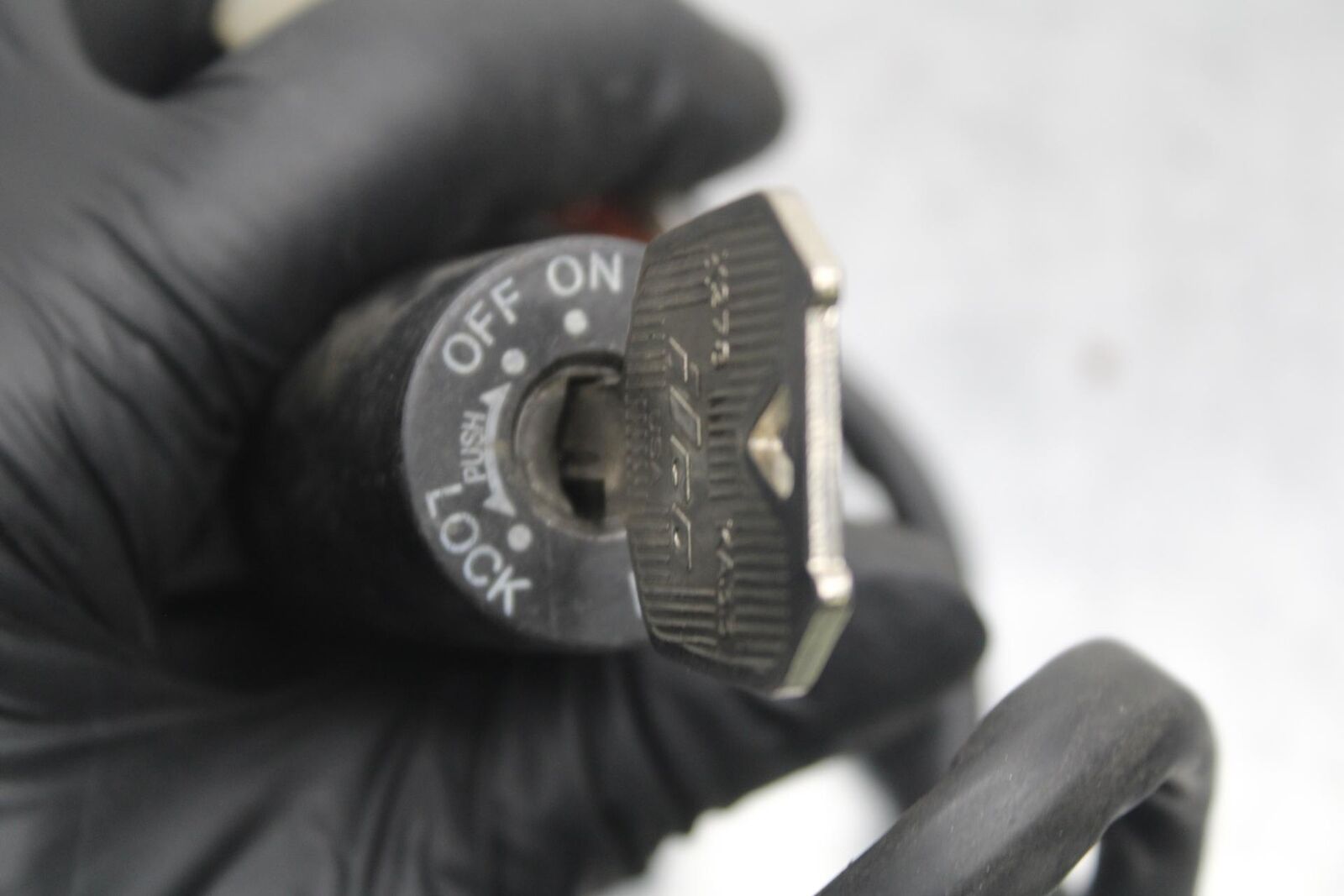 2009 Kawasaki Ninja EX250J IGNITION LOCK KEY SET W/ GAS CAP AND SEAT LOCK BB87