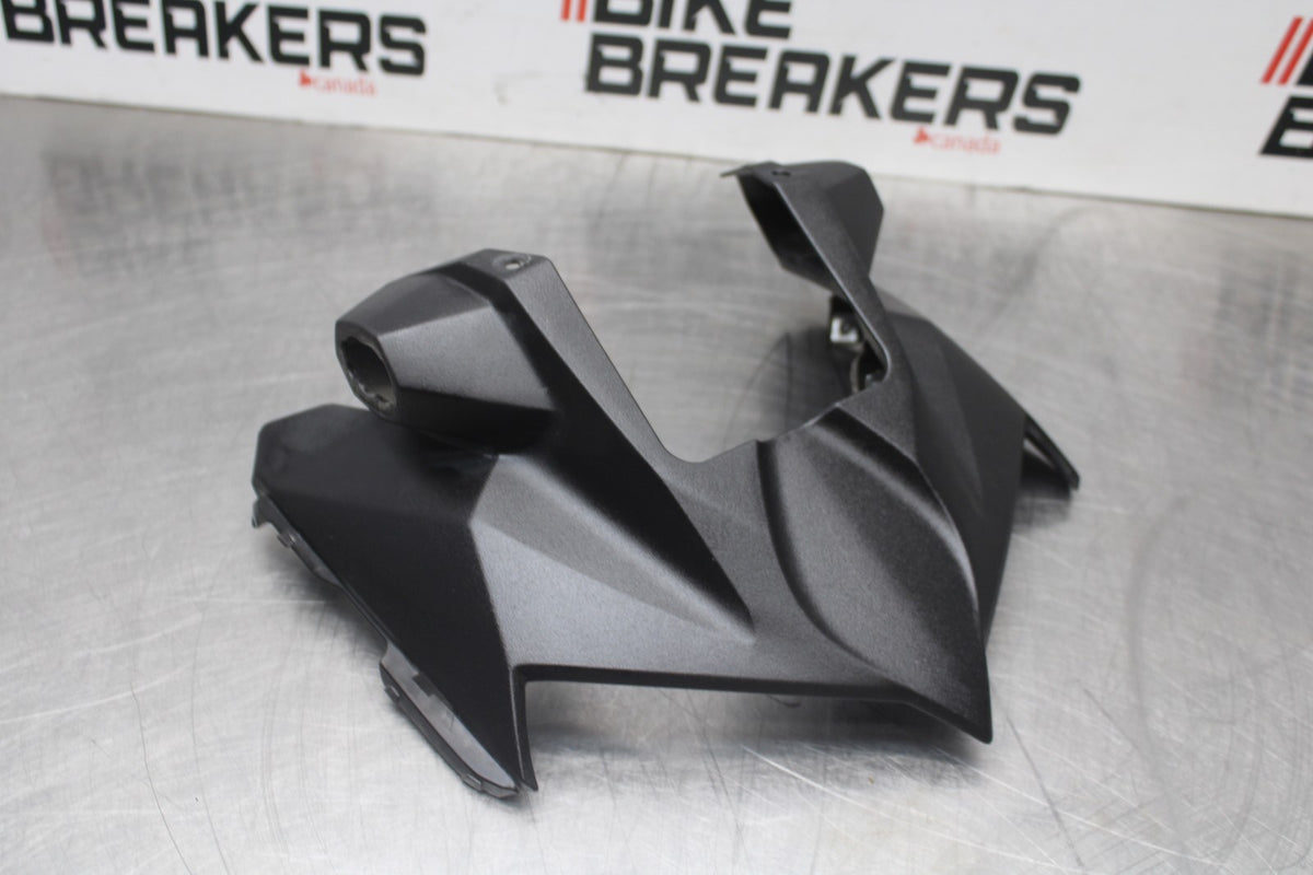 18-26 KAWASAKI Z400 FRONT CENTER COWL FAIRING BB852