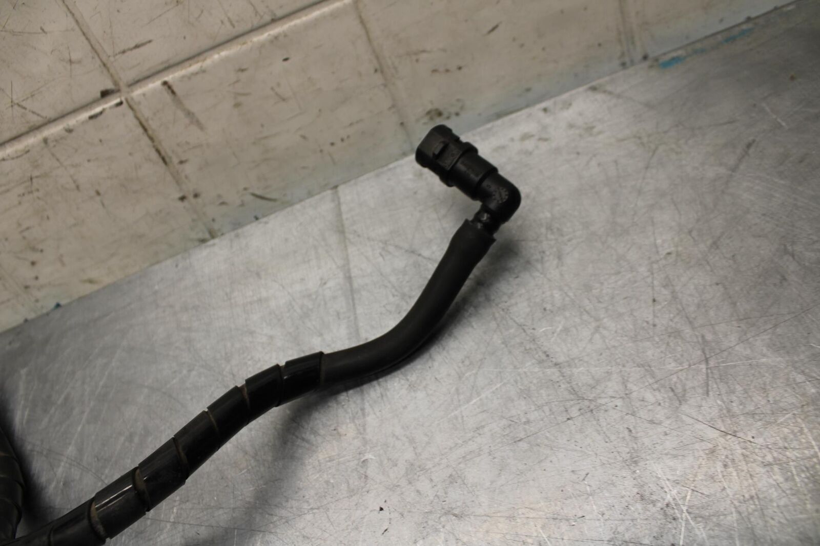 06-09 SUZUKI M109R BOULEVARD FUEL HOSE GAS LINE  BB501