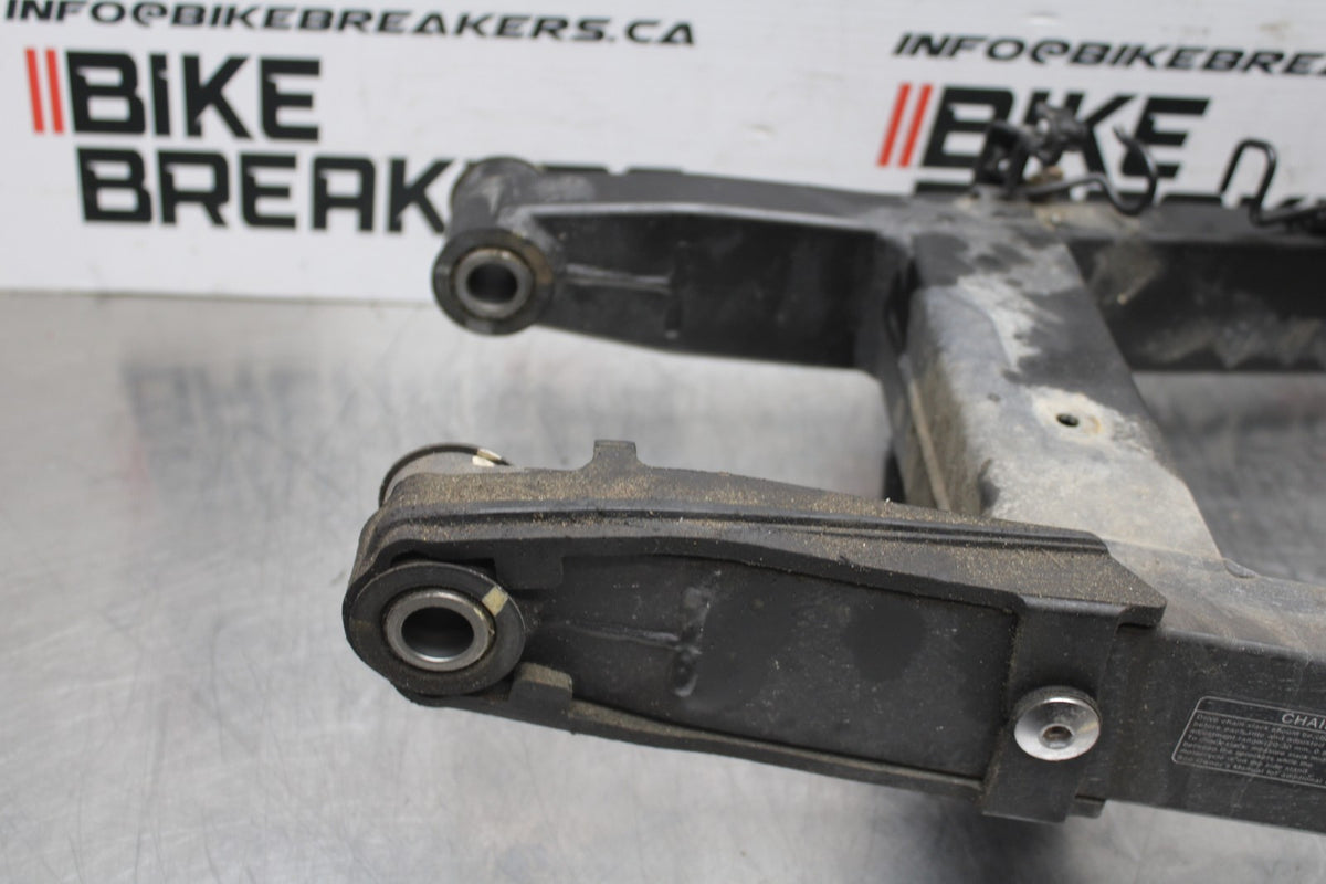 24 KAWASAKI NINJA 500 ABS REAR SWINGARM BACK SUSPENSION SWING ARM BB818