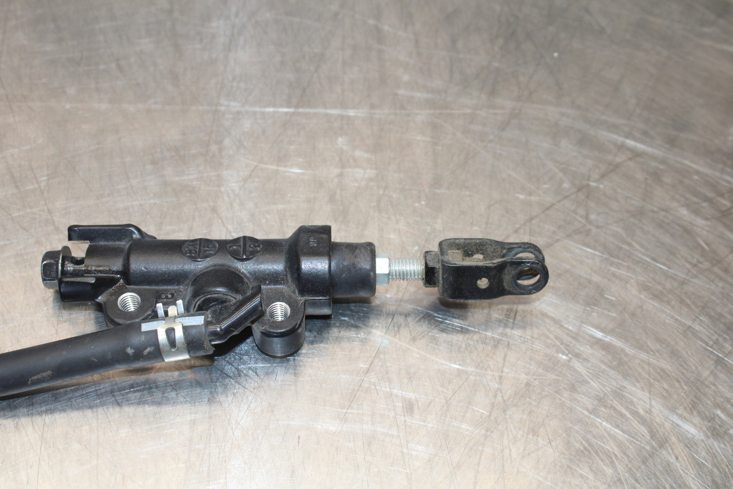 09-15 YAMAHA FZ6R REAR BACK BRAKE MASTER CYLINDER W RESERVOIR BB161