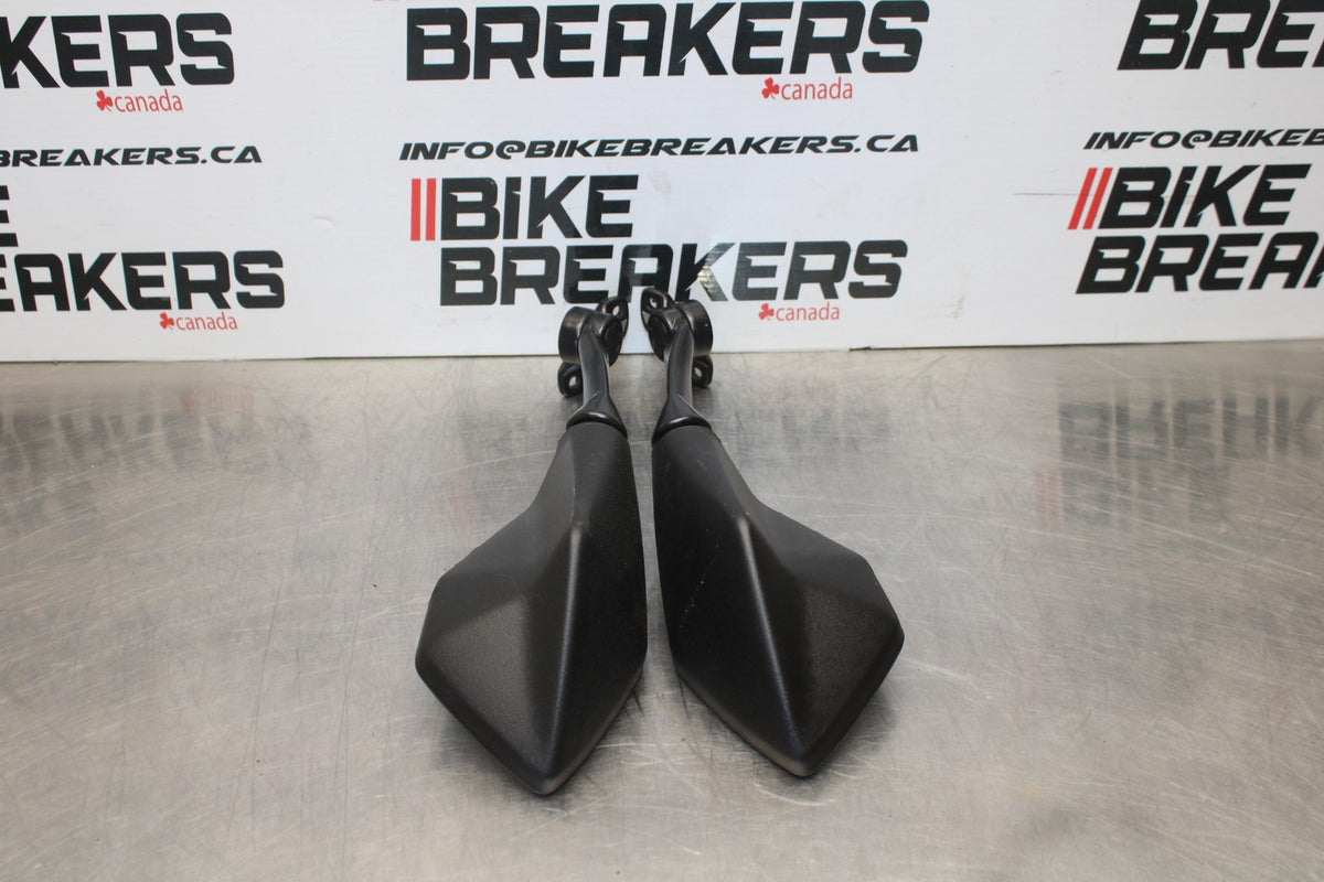 24-25 KAWASAKI NINJA ZX4R REAR VIEW MIRROR SET PAIR MIRRORS BB610