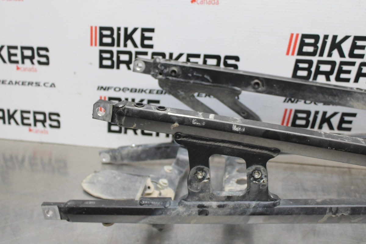 18 YAMAHA SUPER TENERE REAR SUBFRAME BACK SUB FRAME BB832