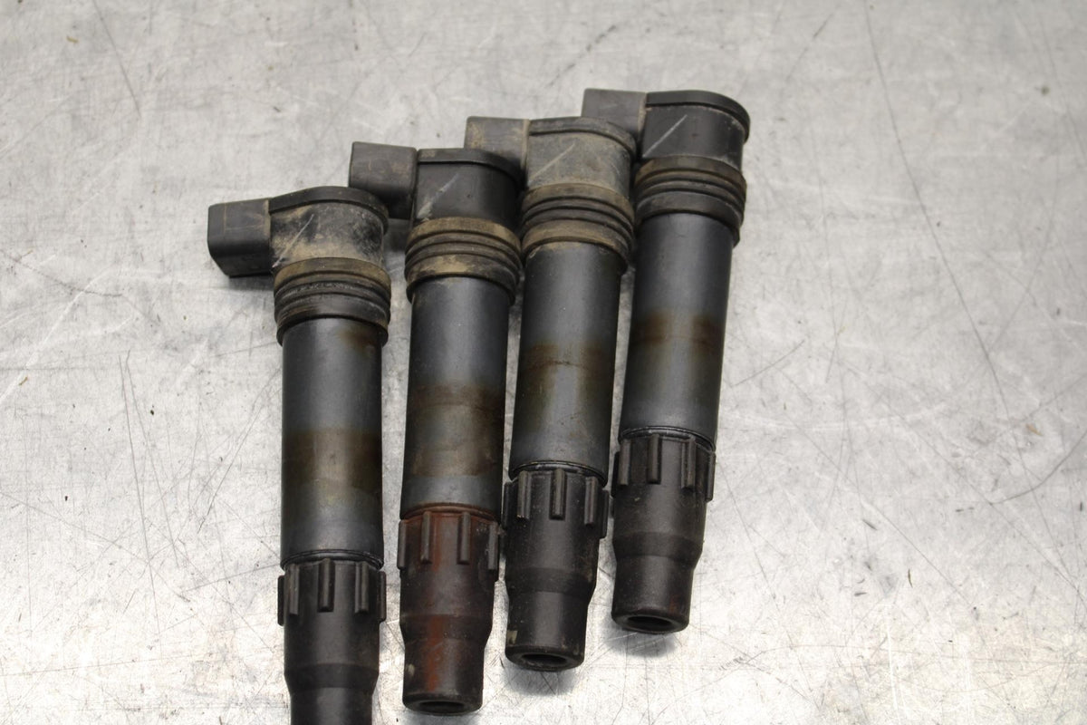 2005 Honda CBR600RR IGNITION COILS COIL SPARK PLUG CAPS 30700-MEE-641 BB564