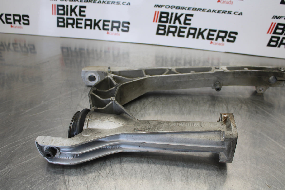 08 MOTO GUZZI BREVA 750 REAR SWINGARM BACK SUSPENSION SWING ARM BB154