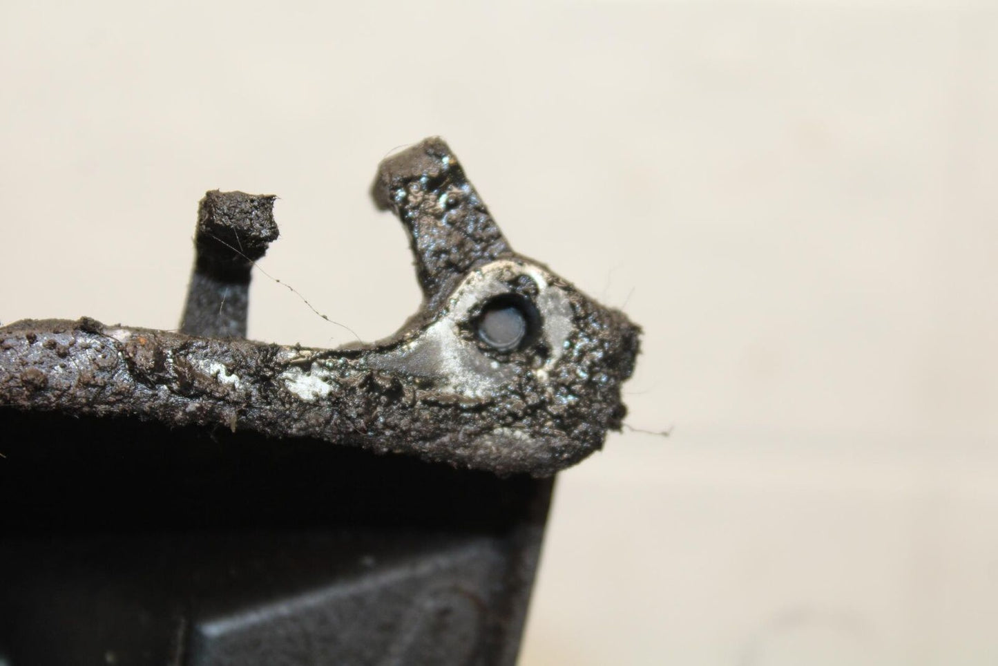 2008 Honda CBR1000RR ENGINE SPROCKET COVER 11350-MFL-000 BB579