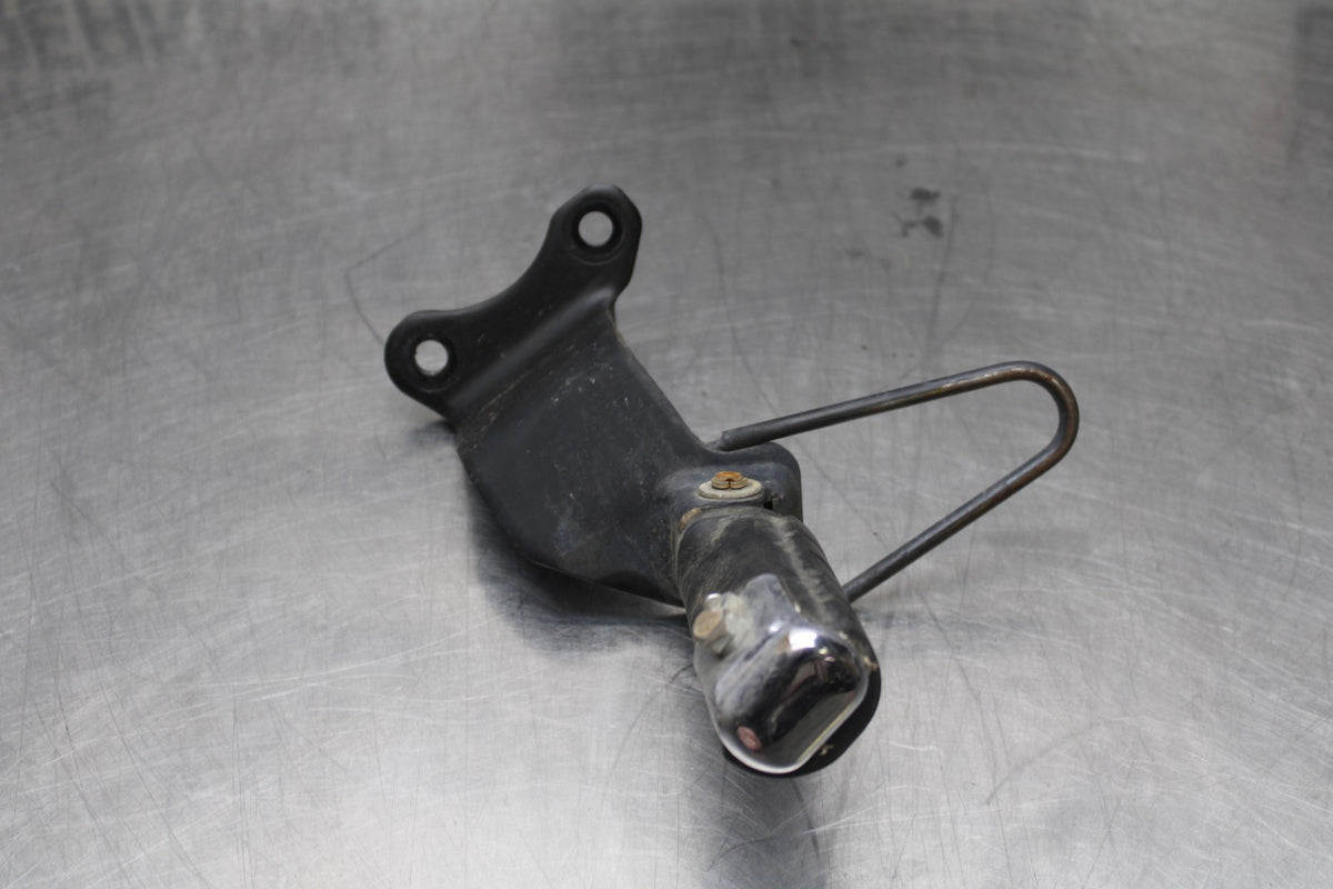 09 HONDA SHADOW 750 VT750 C2 RIGHT FRONT FOOT REST PEG STEP BB809