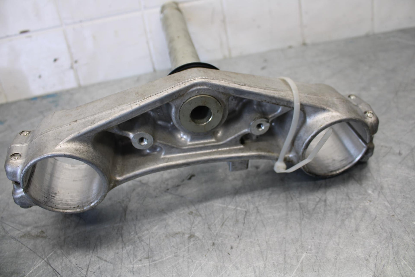15-21 SUZUKI GSXR600 FRONT FORKS CLAMP LOWER TRIPLE TREE STEM BB437 #A