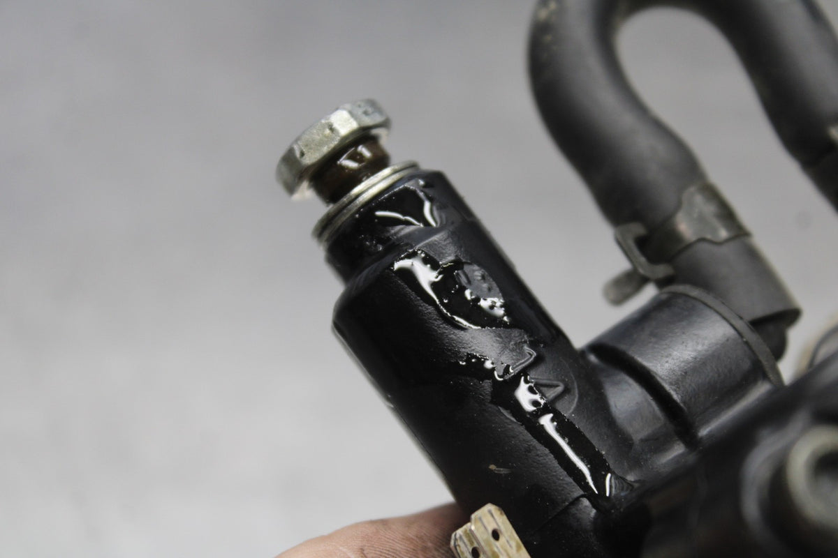 05-08 TRIUMPH SPEED TRIPLE 1050 FRONT BRAKE MASTER CYLINDER w/ LEVER BB933