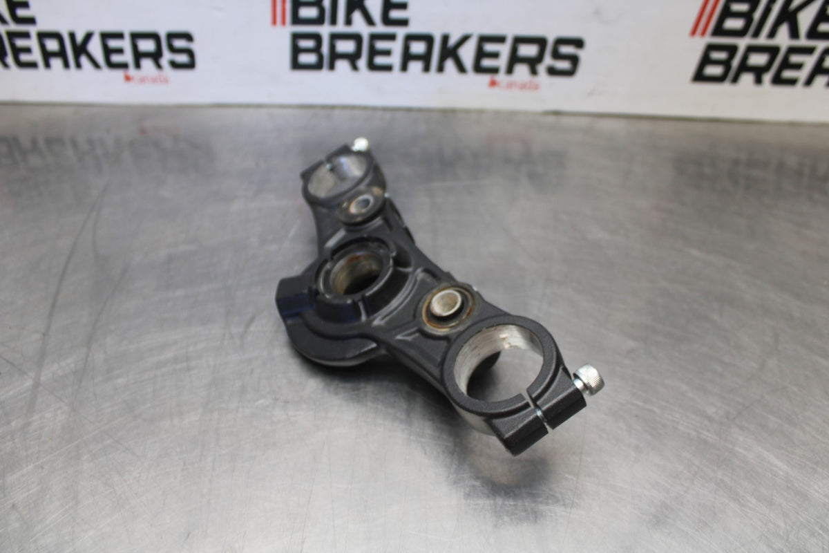 23 KAWASAKI NINJA 650 EX650 FORKS UPPER TRIPLE TREE CLAMP BB920
