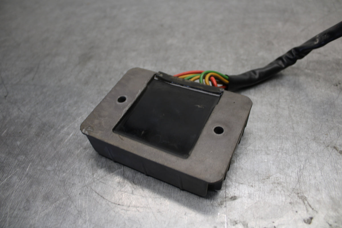 06-07 DUCATI MONSTER 695 OEM RECTIFIER VOLTAGE REGULATOR BB674