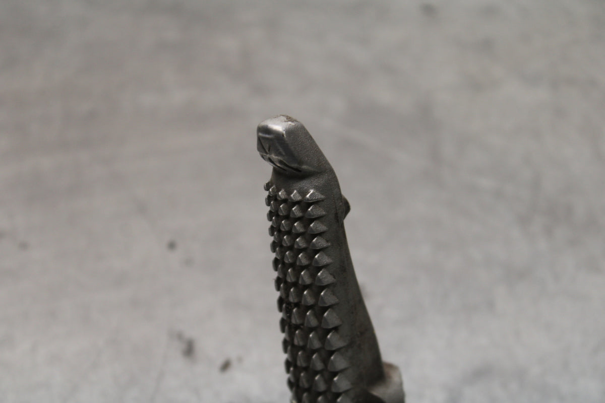 19-22 KAWASAKI Z400 LEFT REARSET REAR SET DRIVER FOOT PEG REST STOP BB738