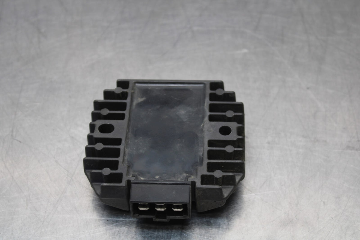 08-18 KAWASAKI KLR650 RECTIFIER VOLTAGE REGULATOR BB183