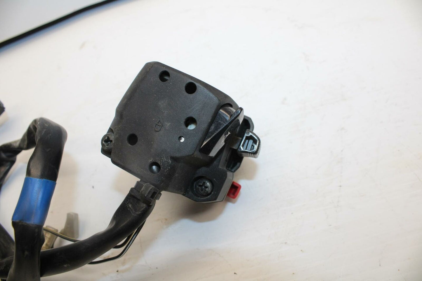 13-16 SUZUKI BANDIT 1250S ABS LEFT  HANDLE HORN SIGNALS SWITCH SWITCHES  BB238