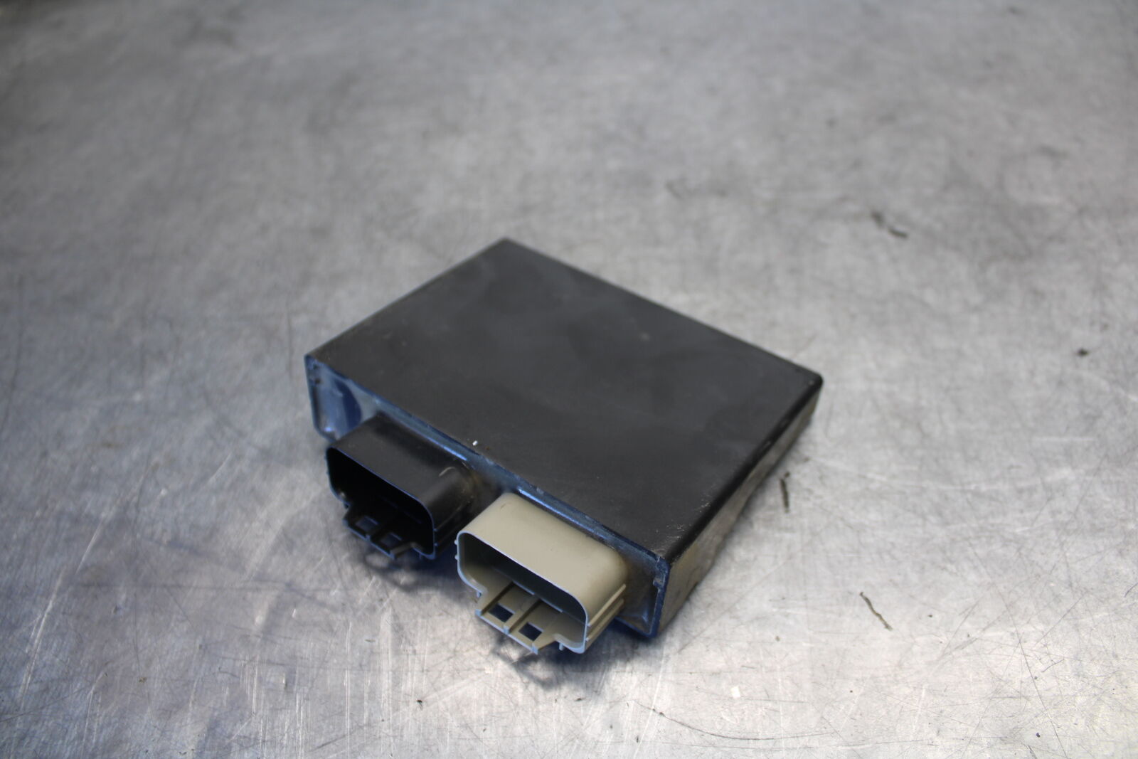 11-24 SUZUKI GSXR750 ECU COMPUTER CONTROLLER UNIT BLACK BOX ECM CDI  BB687