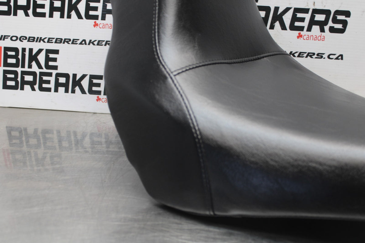 22 HARLEY-DAVIDSON SOFTAIL FRONT DRIVERS SEAT BB859