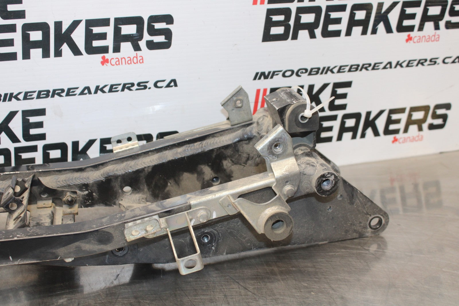 07-08 KAWASAKI NINJA ZX6R REAR BACK TAIL SUBFRAME SUB FRAME BB203