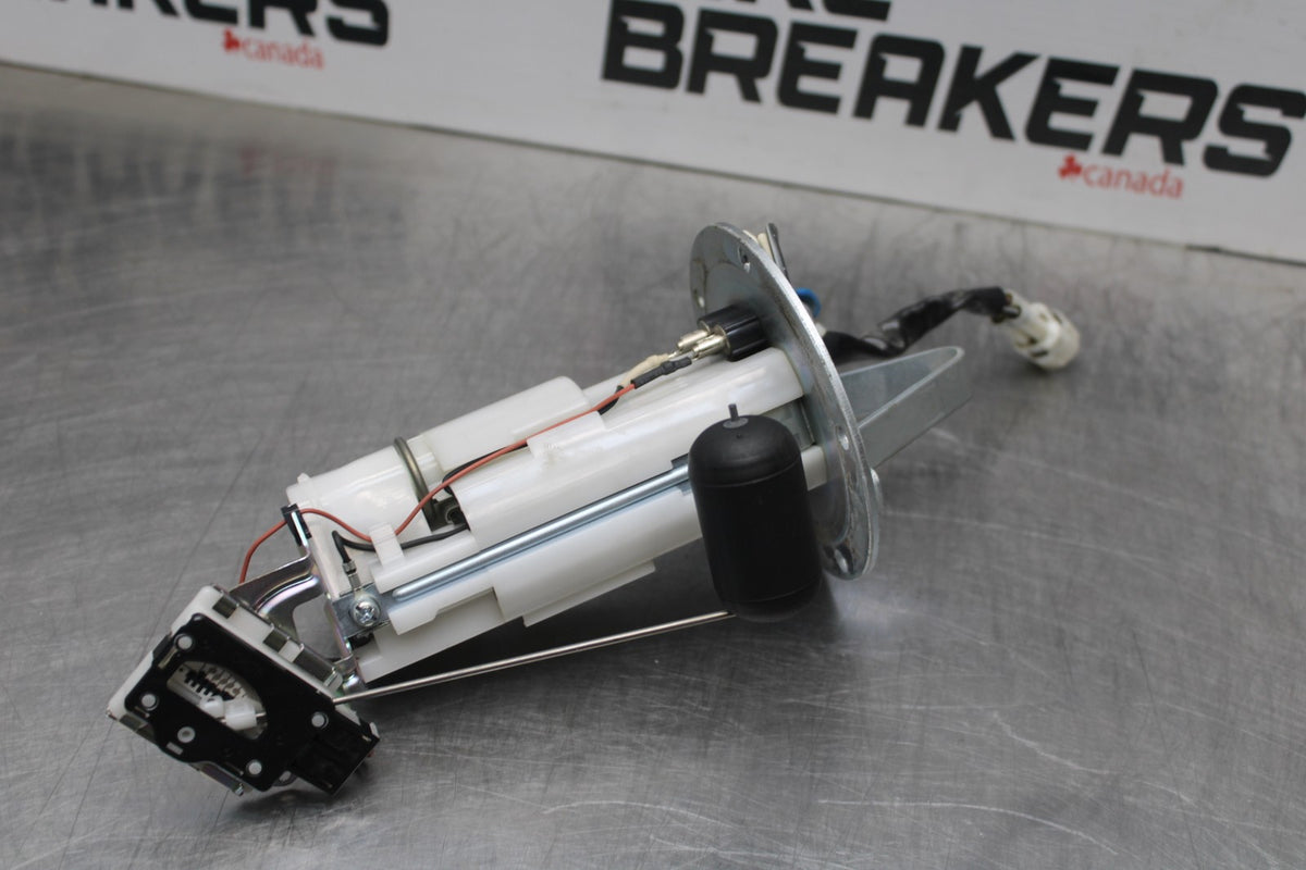 08-10 SUZUKI GSXR 600 FUEL PUMP GAS PETROL SENDER UNIT BB202