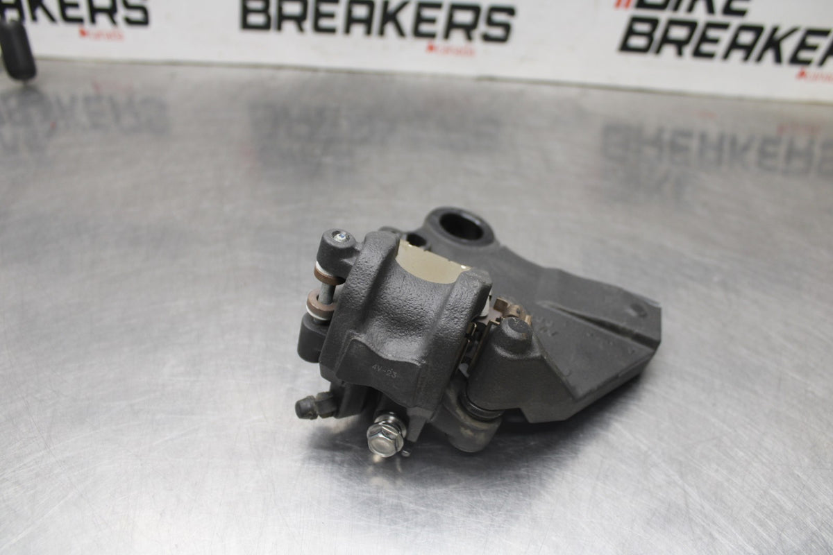 24-25 KAWASAKI NINJA ZX6R REAR BACK BRAKE CALIPER W MOUNT BRACKET BB939