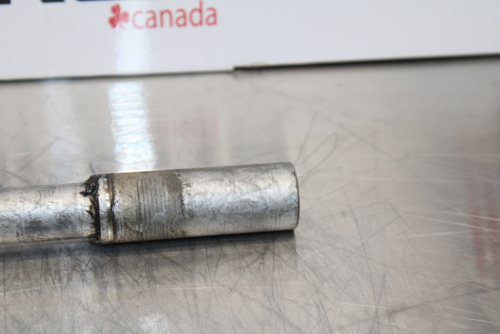 08 MOTO GUZZI BREVA 750 FRONT WHEEL RIM AXLE PIVOT BOLT BB154