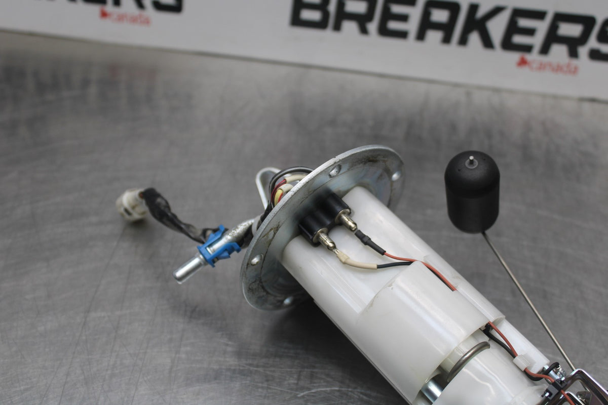 08-10 SUZUKI GSXR 600 FUEL PUMP GAS PETROL SENDER UNIT BB202