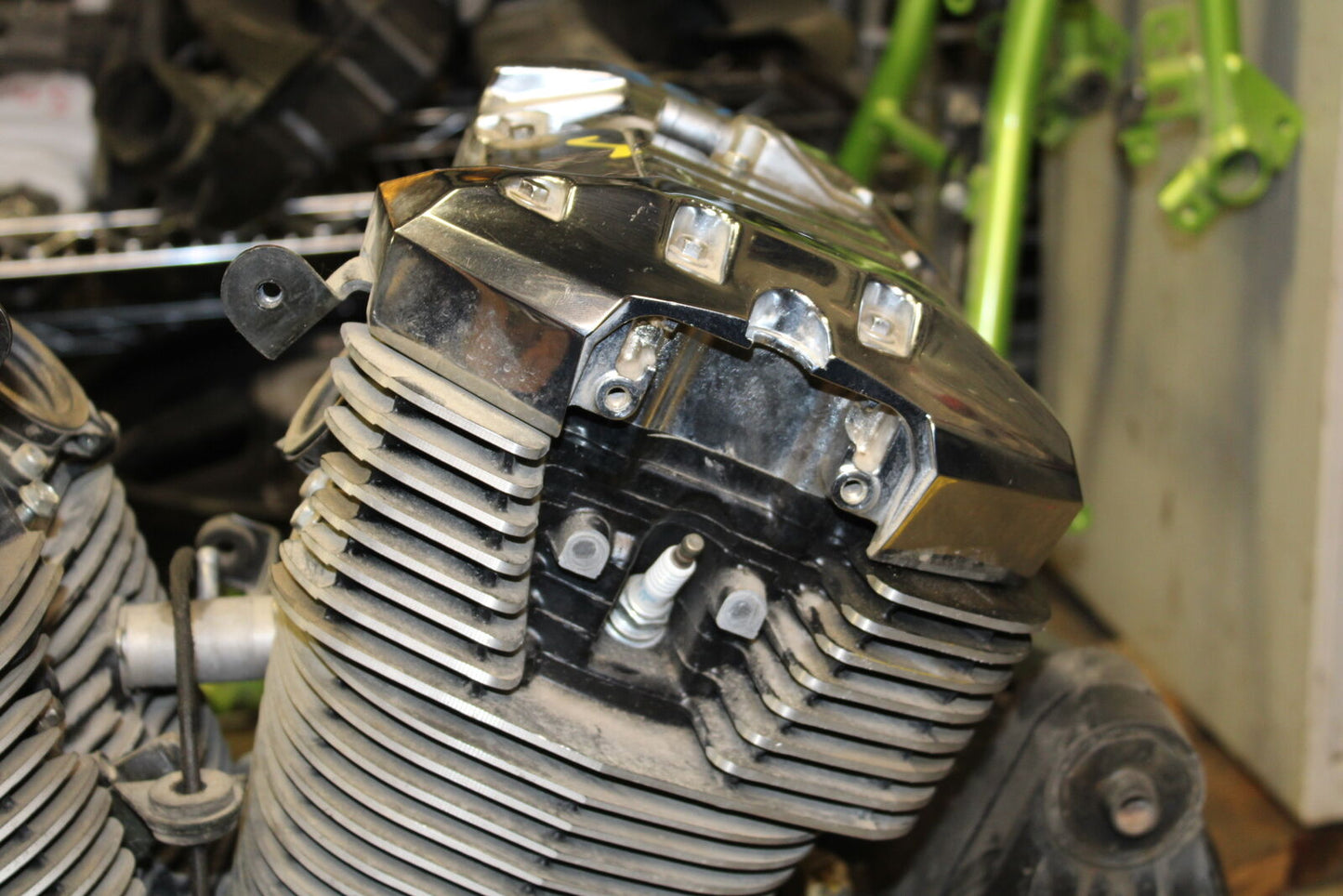 05-07 HONDA VTX1800F2 ENGINE MOTOR BB351