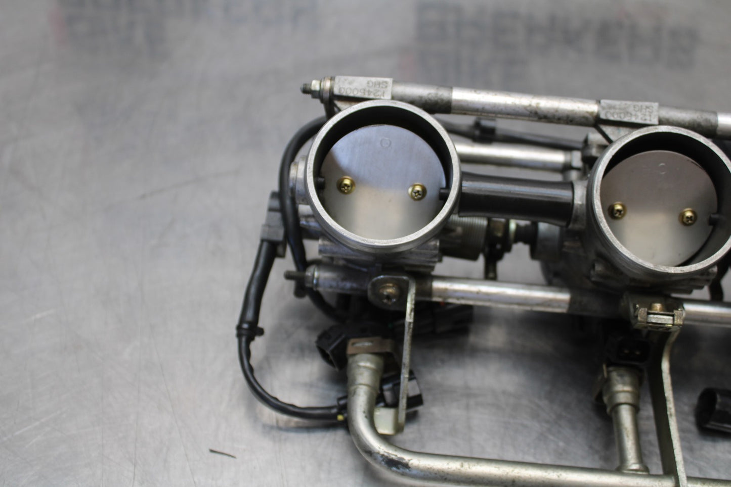 05 TRIUMPH ROCKET III THROTTLE BODY BODIES BB186