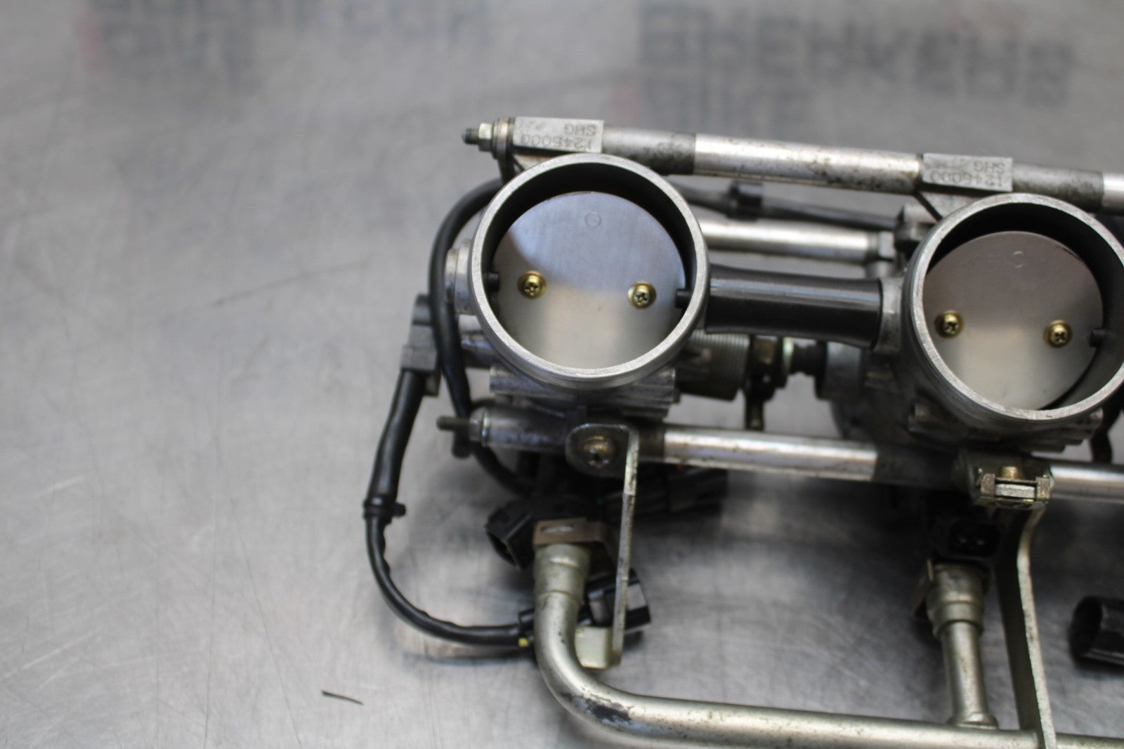05 TRIUMPH ROCKET III THROTTLE BODY BODIES BB186