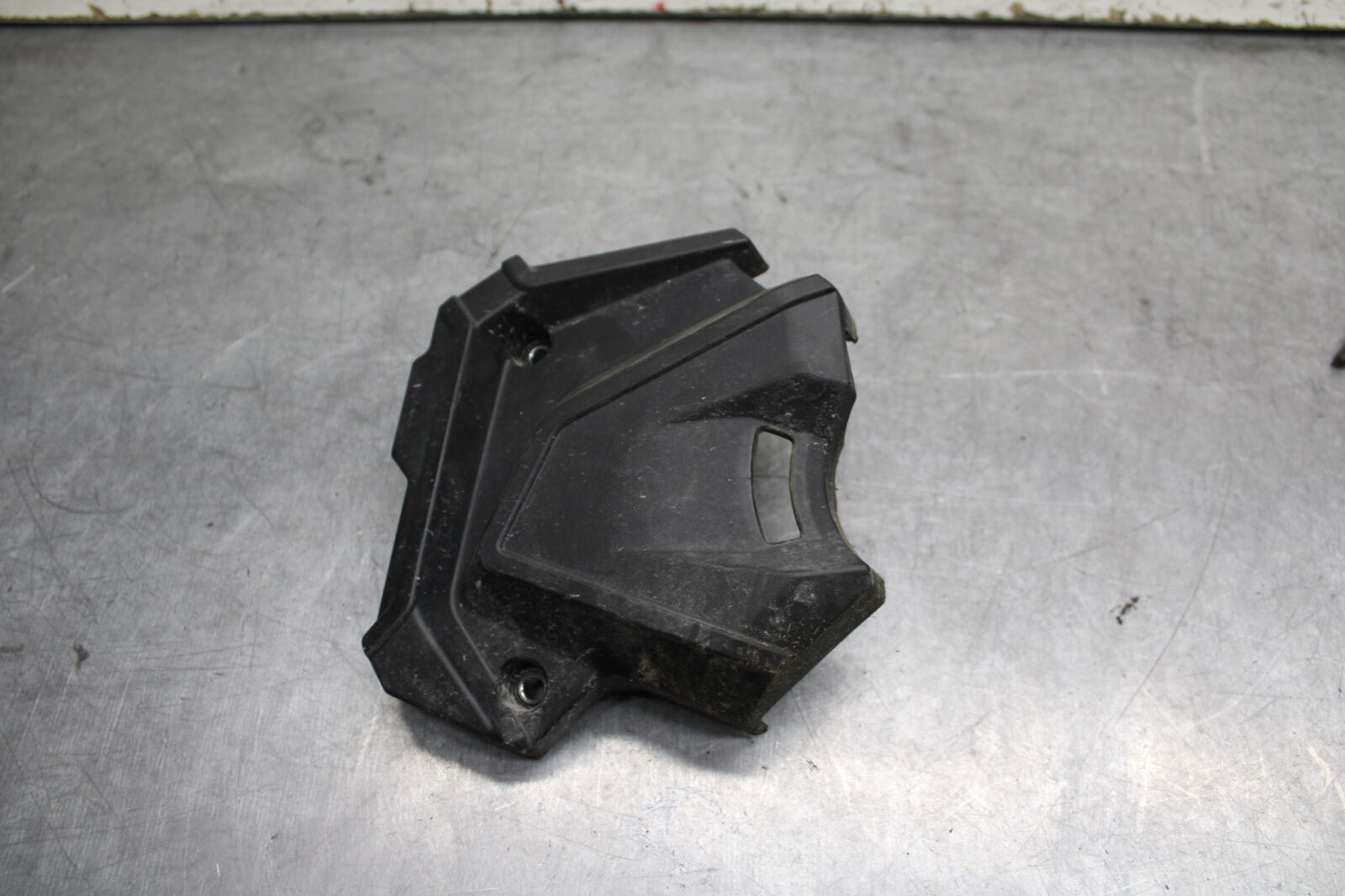 18-24 KAWASAKI NINJA 650 ENGINE SPROCKET COVER BB725