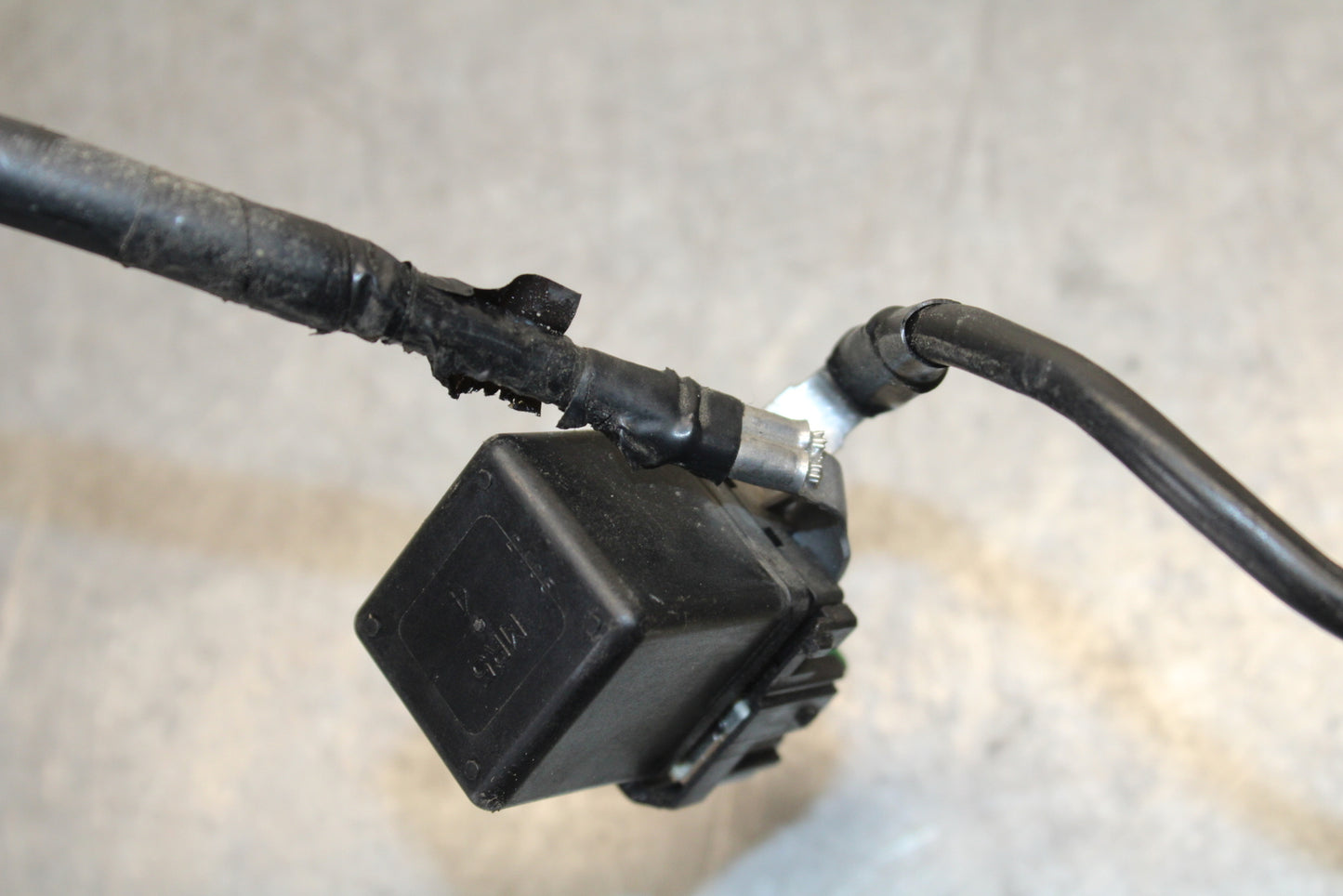 13-18 KAWASAKI NINJA ZX6R ENGINE STARTER RELAY STARTING MOTOR SWITCH BB682