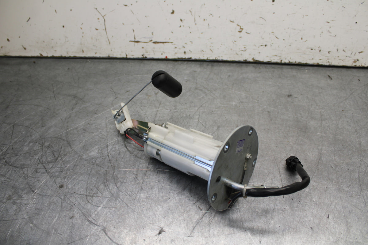 12-17 KAWASAKI ER-6N Z650 FUEL PUMP GAS PETROL SENDER UNIT BB709