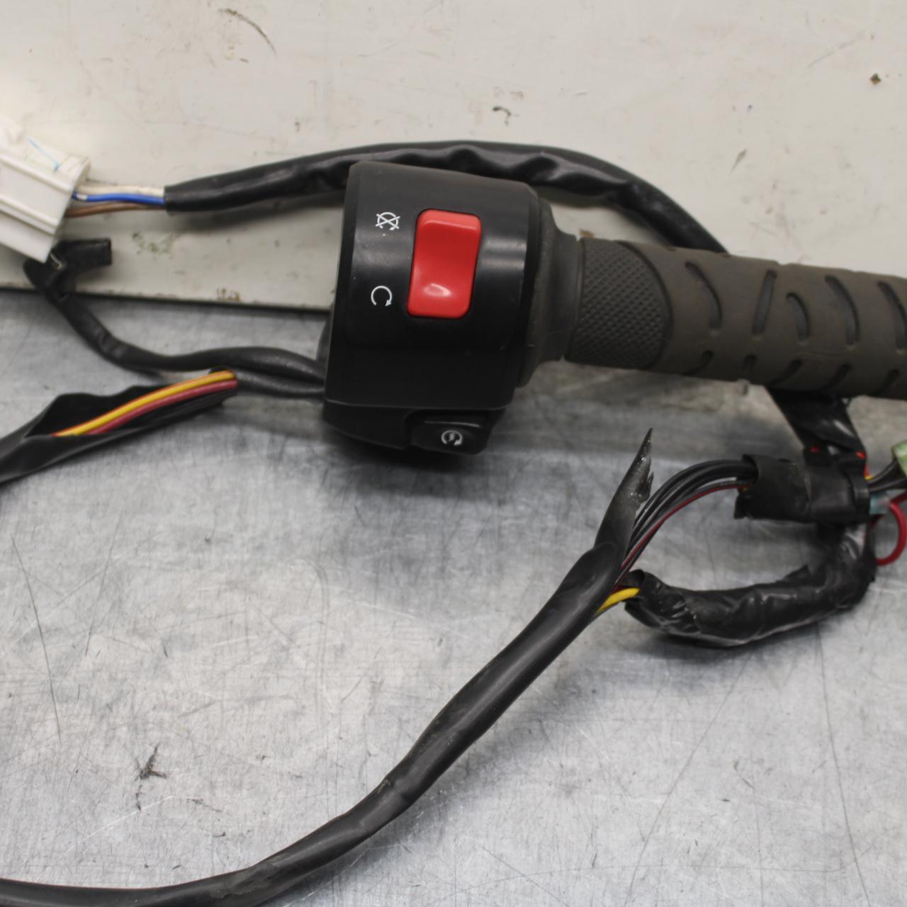 12-17 KAWASAKI ER-6N Z650 RIGHT CLIP ON HANDLE KILL OFF START SWITCH  BB607