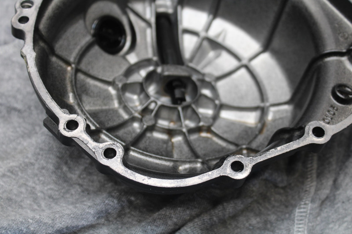 08 KAWASAKI NINJA ZX10R CLUTCH SIDE ENGINE MOTOR COVER BB902