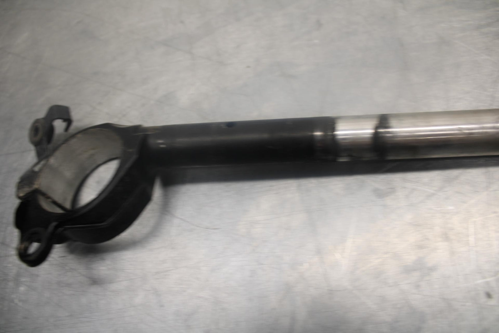 07-08 KAWASAKI NINJA ZX6R RIGHT CLIP ON HANDLEBAR 46003-0137 BB456