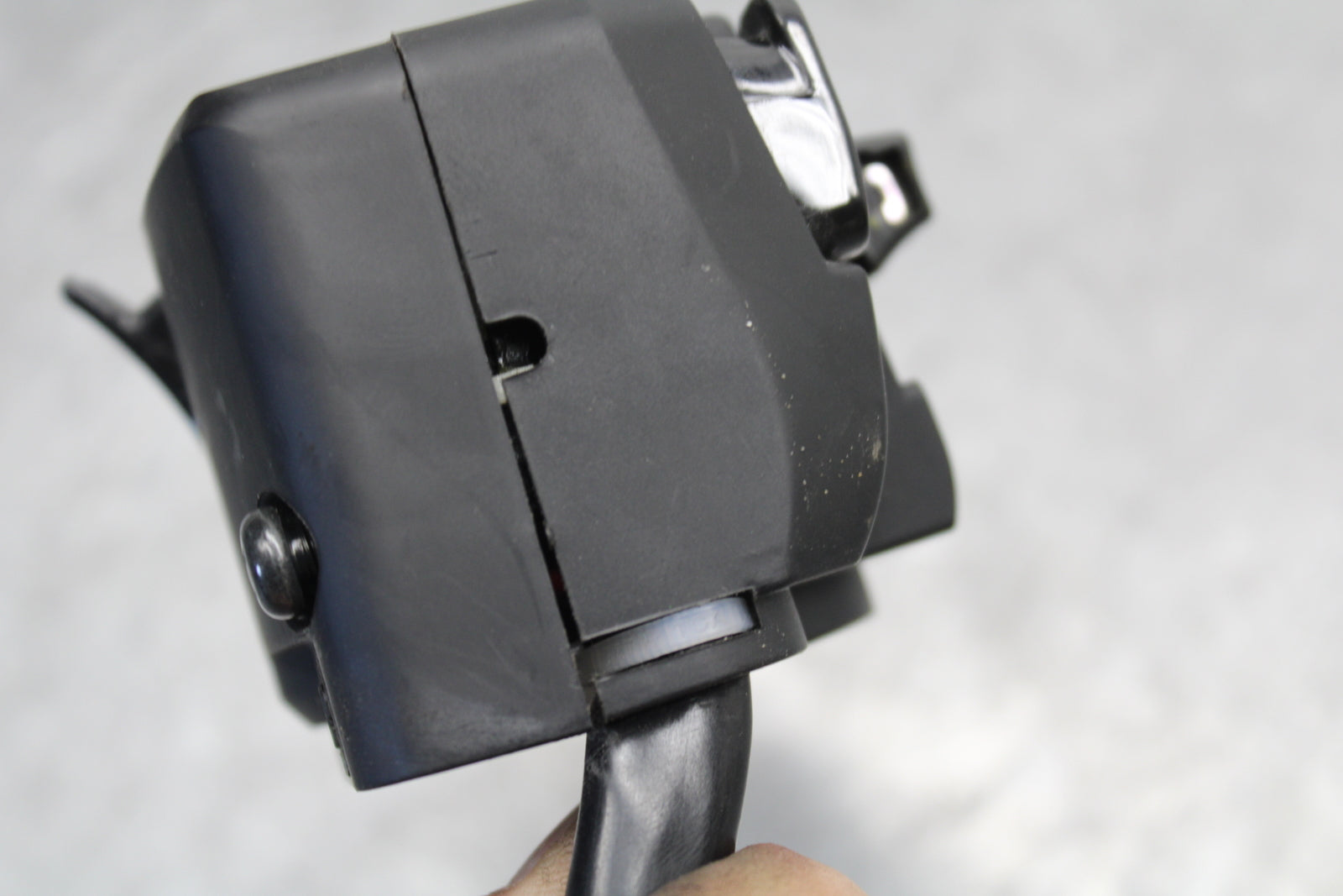 18-23 KAWASAKI NINJA 400 LEFT CLIP ON HANDLE HORN SIGNALS SWITCH SWITCHES BB660