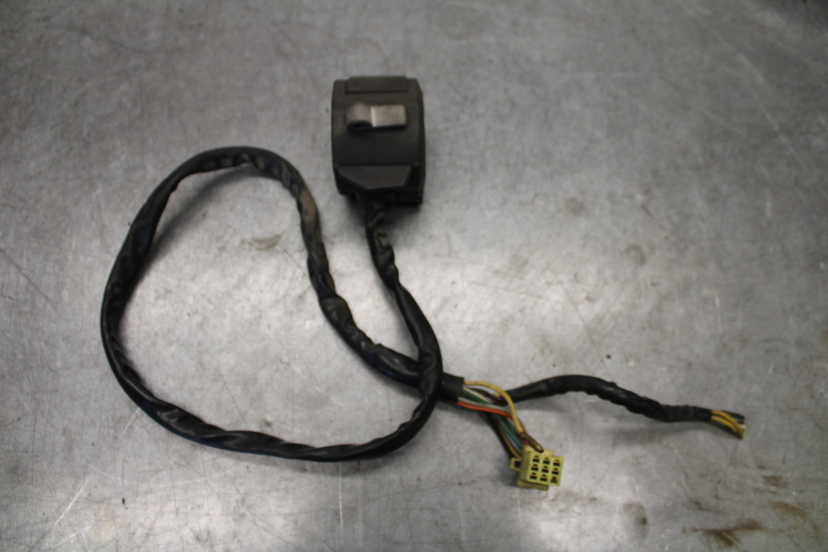 85-86 SUZUKI MADURA 1200 LEFT CLIP ON HANDLE HORN SIGNALS SWITCH SWITCHES  BB691