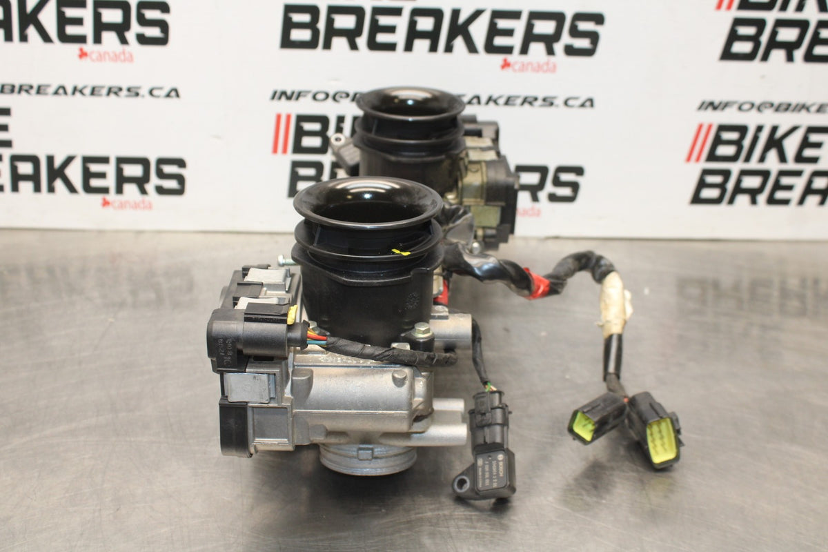 08 APRILIA SHIVER 750 MAIN FUEL INJECTORS / THROTTLE BODIES BB551