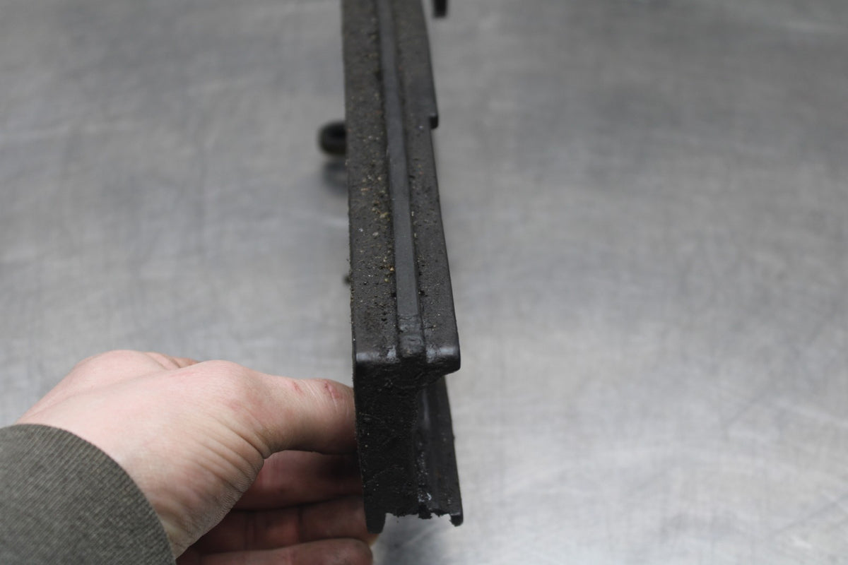 06-07 SUZUKI GSXR 600 SWINGARM CHAIN BUFFER SLIDER GUIDE BB845